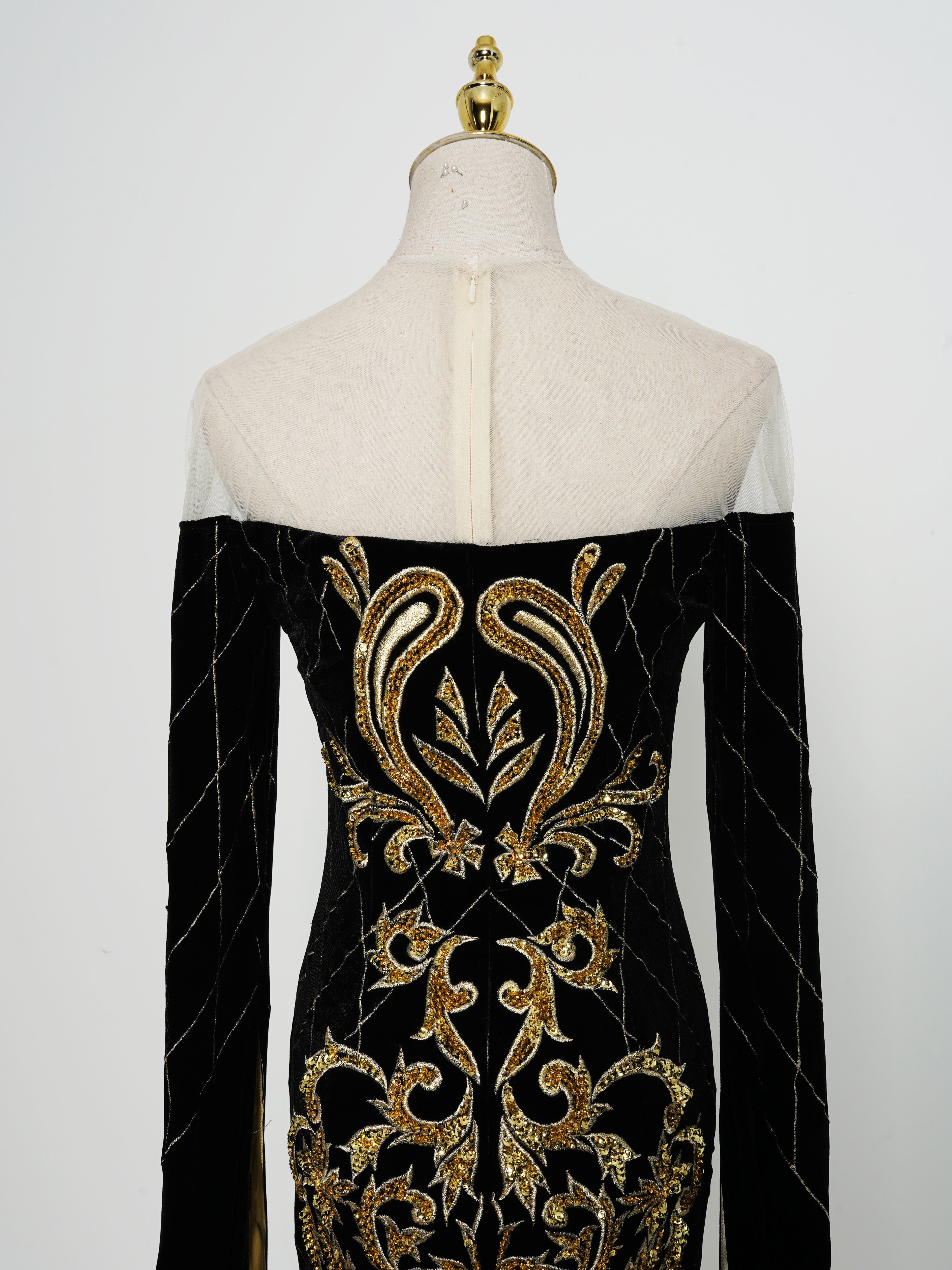 Luxury Black Formal Gown - Long-Sleeve Gold Embroidery
